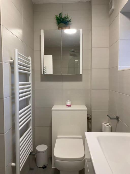 Brighton New Apartment Free Parking Sleeps 6 Esterno foto